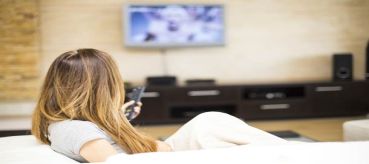 The Pros and Cons Of  Latest TV and Internet Trends